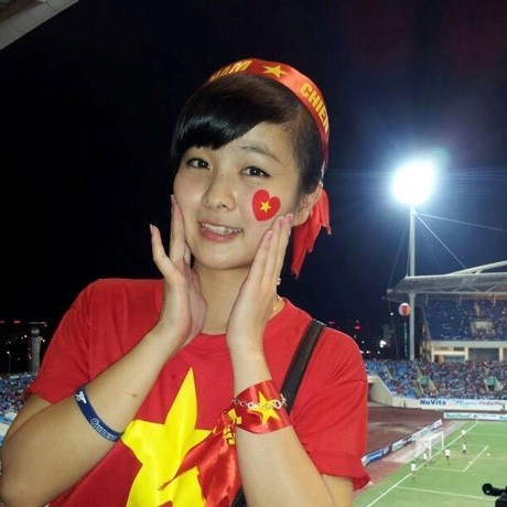 Nữ CĐV đáng yêu bật khóc vì U19 Việt Nam gây sốt mạng - ảnh 7