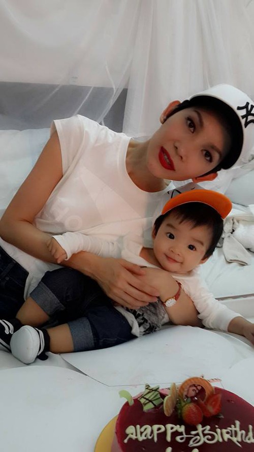 Ba mỹ nhân Việt mặc sành điệu cùng nhóc tỳ - ảnh 6