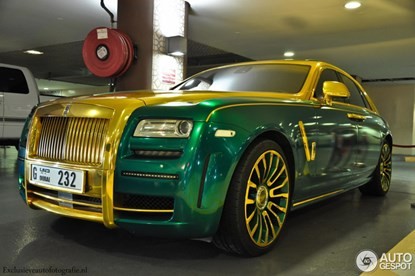 Lóa mắt bởi Rolls-Royce Ghost 'mặc áo' vàng-xanh - ảnh 5