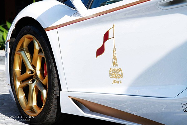 Mê mẩn trước Lamborghini Aventador độ vàng ròng - ảnh 4