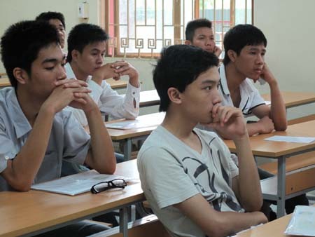 Thứ trưởng Bộ GD-ĐT: Quy chế thi mới sẽ chống học lệch - ảnh 1