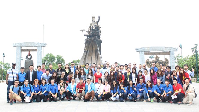 Hành trình hữu nghị mùa Xuân và Tuổi trẻ 2015 - ảnh 12