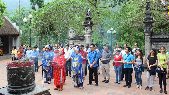 Hành trình hữu nghị mùa Xuân và Tuổi trẻ 2015 - ảnh 9