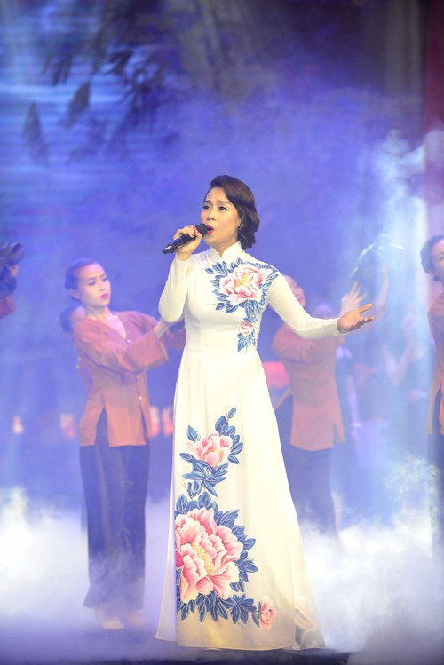 Khán giả xúc động nghe NSND Thanh Hoa, Quang Thọ song ca - ảnh 7