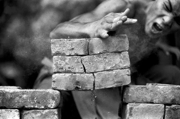 Những màn khổ luyện tuyệt chiêu của nhà sư Thiếu Lâm tự - ảnh 5