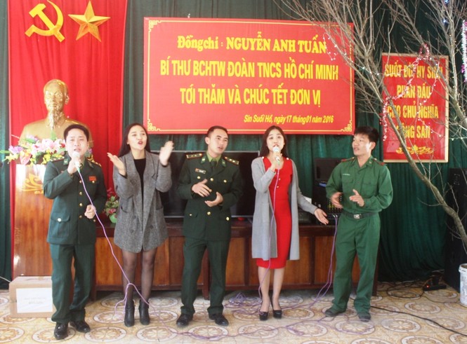 Xuân biên giới - Tết hải đảo đến với bà con, chiến sỹ tỉnh Lai Châu - ảnh 1
