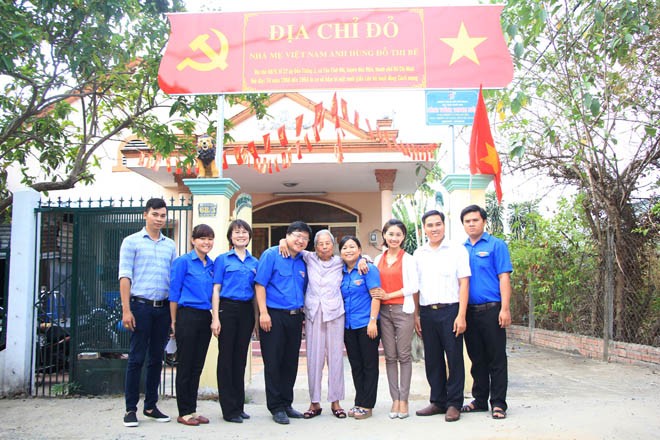 Trung ương Đoàn tri ân các Mẹ Việt Nam Anh hùng huyện Hóc Môn - ảnh 3