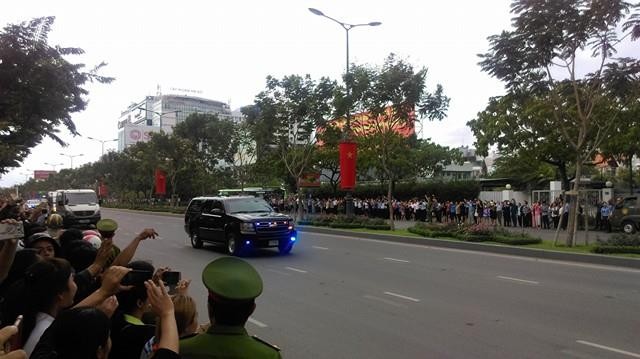 ngày làm việc thứ hai của obama - ảnh 11