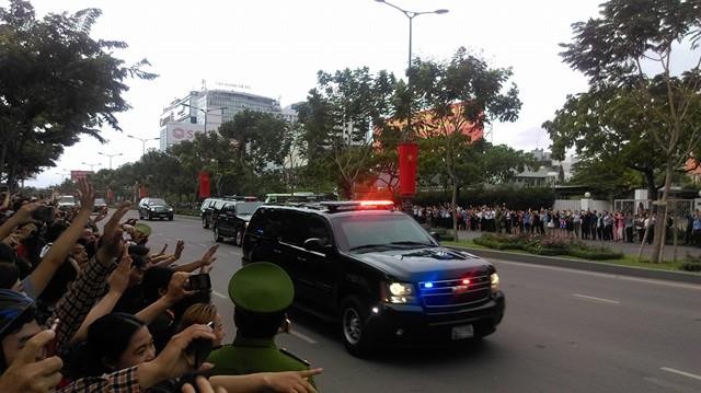 ngày làm việc thứ hai của obama - ảnh 12