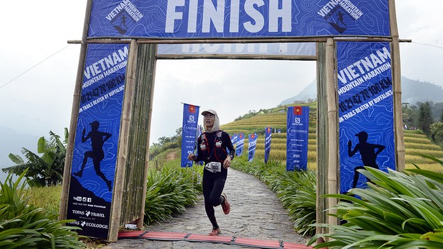 Đại sứ Anh băng núi 70km tại giải chạy việt dã ở Sapa - ảnh 15