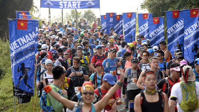 Đại sứ Anh băng núi 70km tại giải chạy việt dã ở Sapa - ảnh 1