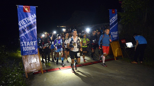 Đại sứ Anh băng núi 70km tại giải chạy việt dã ở Sapa - ảnh 2