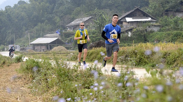 Đại sứ Anh băng núi 70km tại giải chạy việt dã ở Sapa - ảnh 8