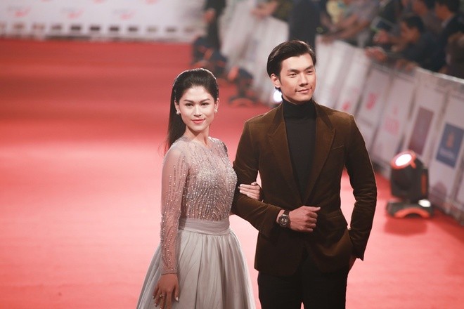 Dàn sao chưng diện trên thảm đỏ bế mạc liên hoan phim - ảnh 4