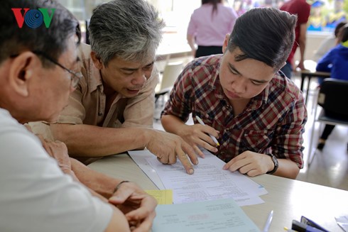 Rộng cửa đại học: Trường cao đẳng, trung cấp lo đóng cửa? - ảnh 1