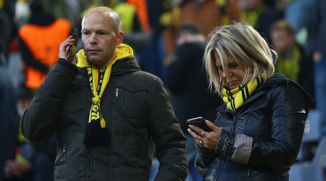 Không khí lo lắng bao trùm Dortmund sau vụ đánh bom - ảnh 7