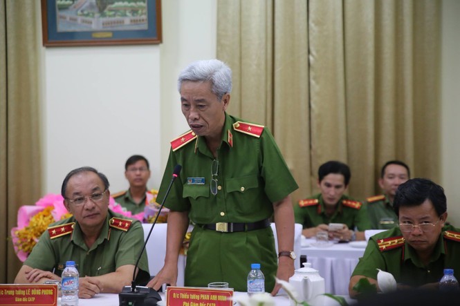 Khen thưởng ban chuyên án phá 'tập đoàn' sản xuất ma túy - ảnh 2