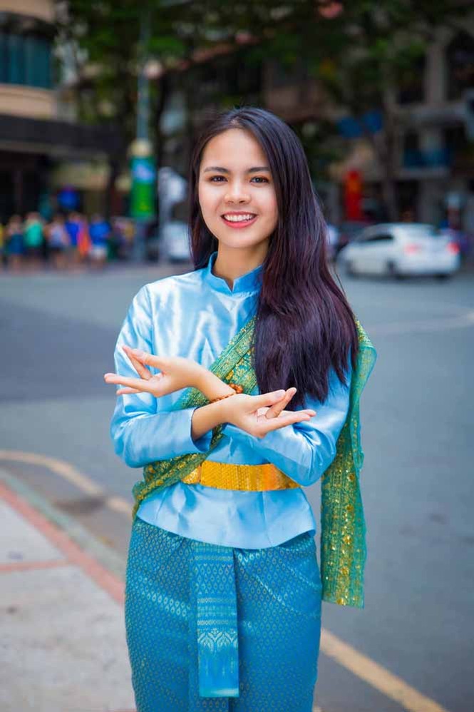 Trang phục ấn tượng của 28 thanh niên ưu tú tham gia Tàu thanh niên 2017 - ảnh 9