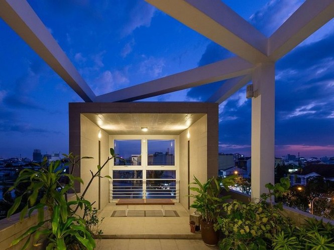 Nhà ống 4 tầng, mặt tiền hẹp vẫn đẹp long lanh - ảnh 12