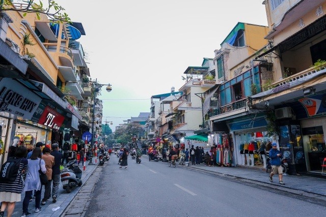 Biệt thự nức tiếng Hàng Đào: Rộng 200m2, trả trăm tỷ không bán - ảnh 1