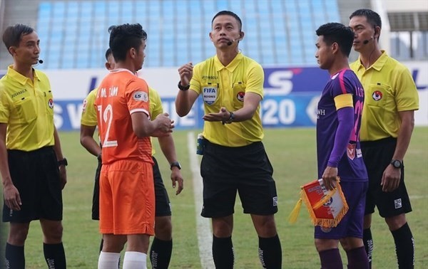 Trưởng ban trọng tài VFF nói gì khi được hỏi về 'văn hoá từ chức' - ảnh 1