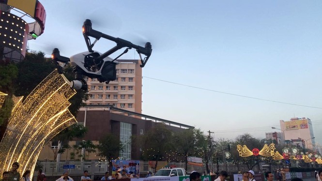 Dùng flycam tác nghiệp tại Việt dã Tiền Phong 2016 - ảnh 3