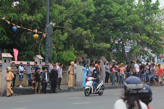 ngày làm việc thứ hai của obama - ảnh 22