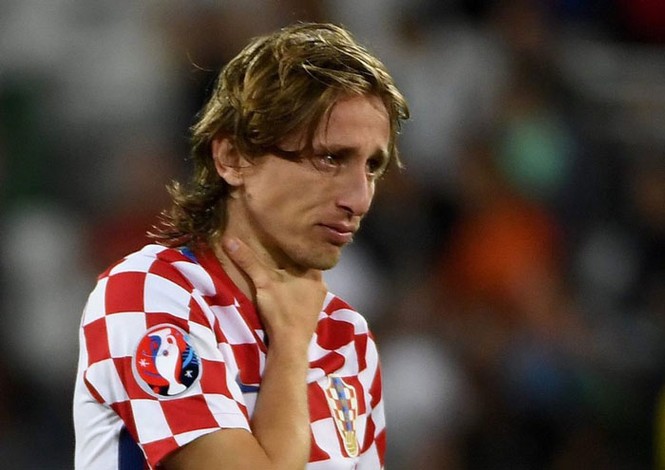 Modric khóc như mưa, Ronaldo dùng bờ vai an ủi - ảnh 3