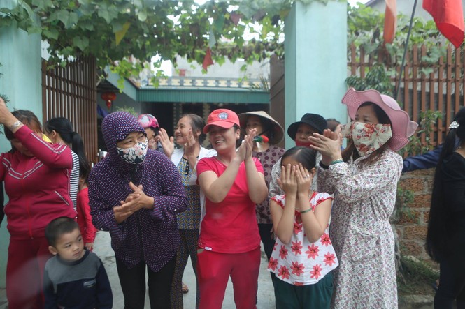 Toàn cảnh cuộc đối thoại giữa Chủ tịch Hà Nội và người dân Đồng Tâm - ảnh 2