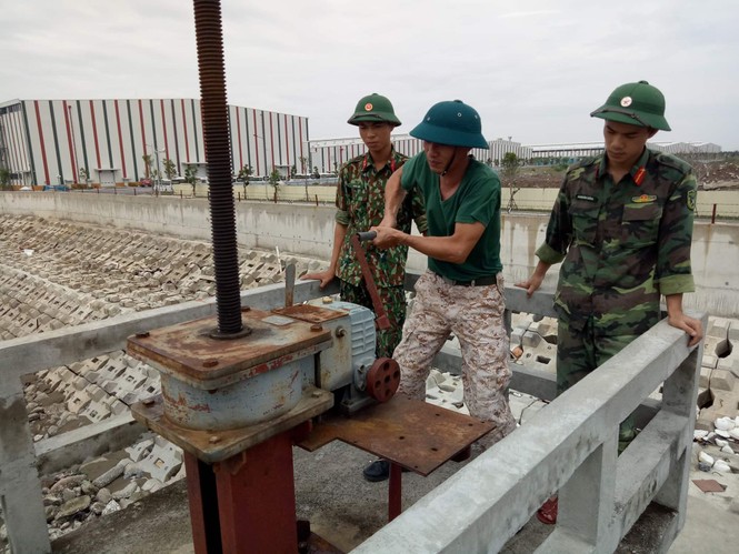 Bão số 3 suy yếu thành áp thấp, TP Móng Cái và nhiều địa phương nguy cơ ngập - ảnh 28