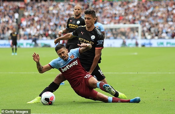 Sterling lập hat-trick, Man City vùi dập West Ham - ảnh 5