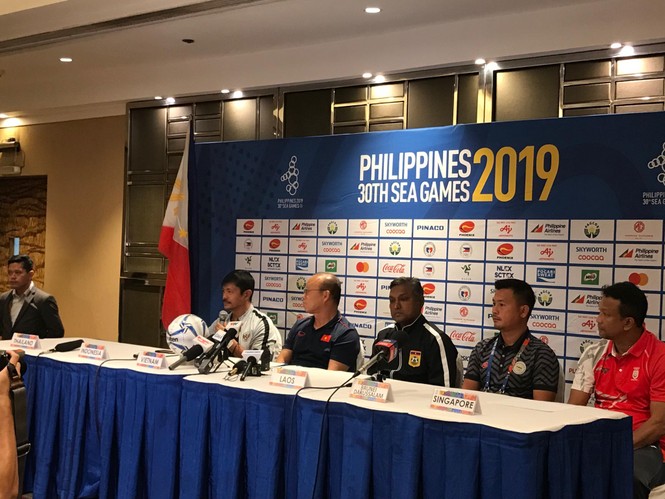 HLV Park Hang Seo nổi nóng ở cuộc họp báo SEA Games 30 - ảnh 1