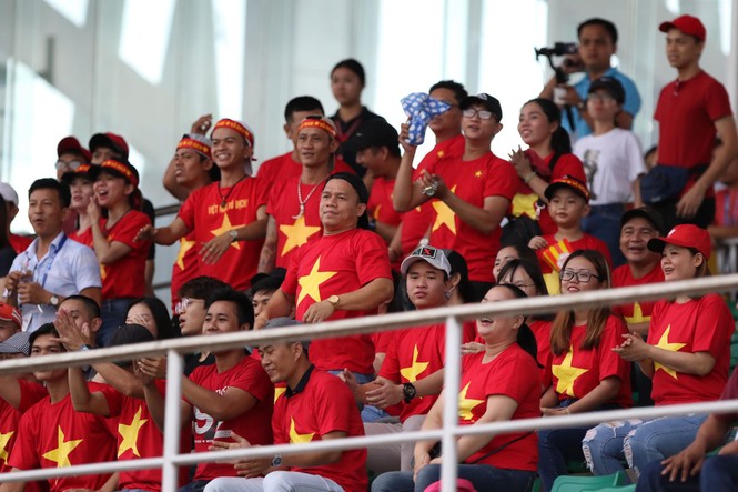 Đức Chinh 'nổ súng' tưng bừng, U22 Việt Nam dội mưa gôn vào lưới Brunei - ảnh 12