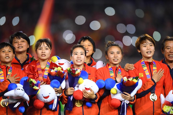 Đoạt HCV SEA Games, tuyển nữ Việt Nam nhận thưởng 'khủng' - ảnh 1