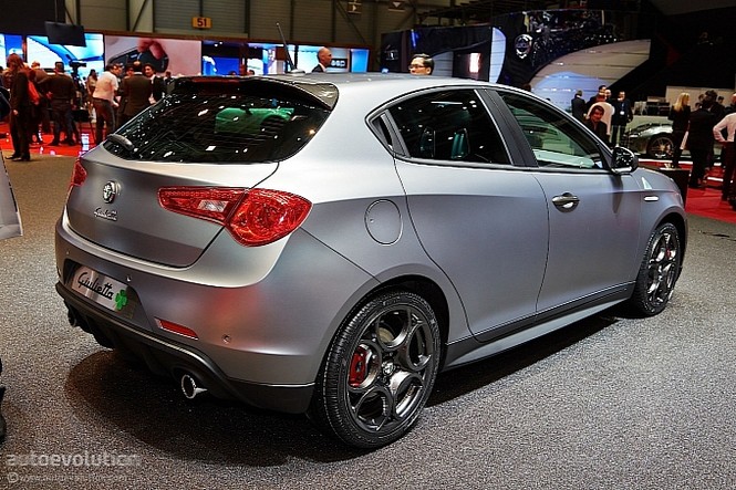 Cận cảnh Alfa Romeo Giulietta tại Geneva - ảnh 6