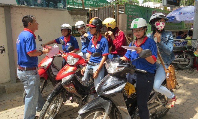 Tiếp sức mùa thi: Xe ôm miễn phí và giá rẻ - ảnh 5