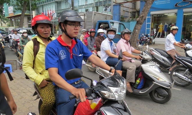 Tiếp sức mùa thi: Xe ôm miễn phí và giá rẻ - ảnh 8