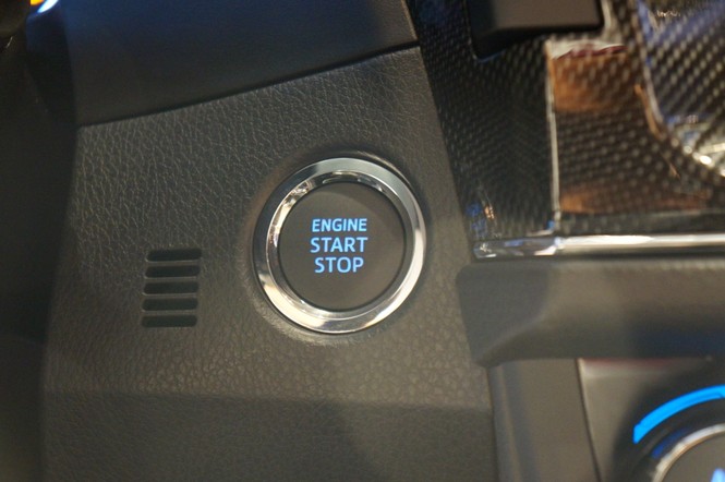 Cận cảnh Toyota Corolla Altis 2.0V đời 2014 - ảnh 14