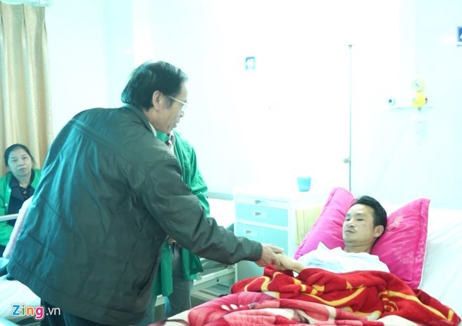 Nỗi đau đớn của nam thanh niên bị đâm khi cứu người gặp nạn - ảnh 2