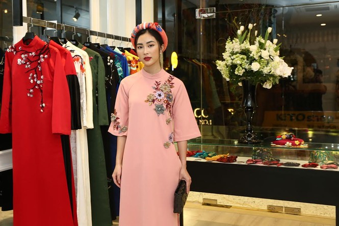 Ca sĩ Hồng Nhung, Đoan Trang diện áo dài đọ dáng cùng mỹ nhân Việt - ảnh 8