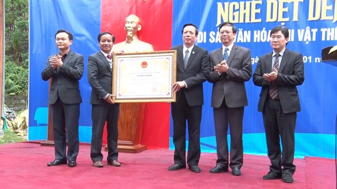 Dệt zèng Huế trở thành di sản văn hóa quốc gia - ảnh 1