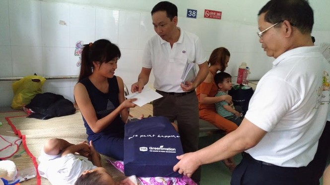 Mang tết đến với bệnh nhi ung bướu - ảnh 1
