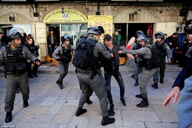 Jerusalem, Gaza, Bờ Tây bị nhấn chìm trong làn sóng bạo lực - ảnh 10