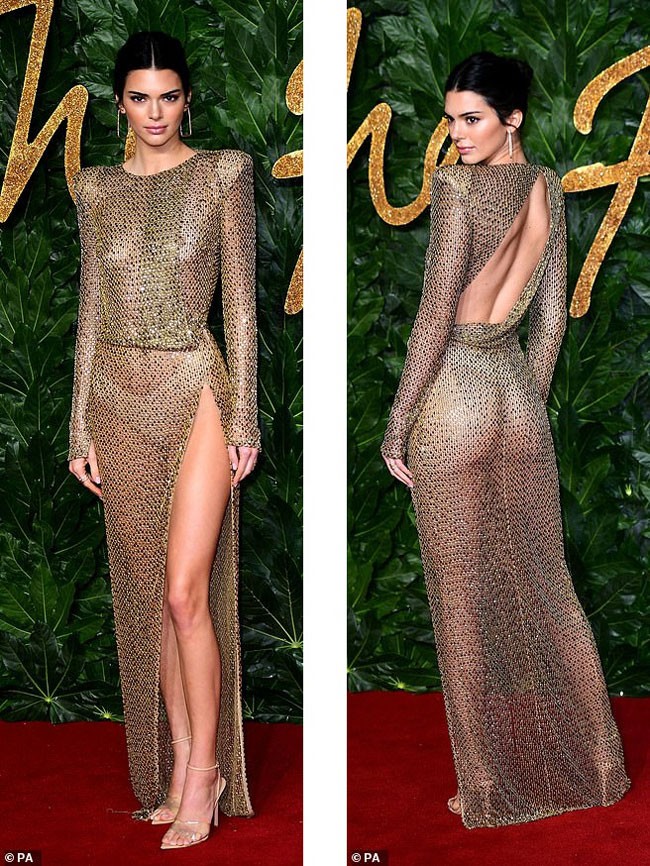 Kendall Jenner diện đầm xuyên thấu không nội y ‘náo loạn’ sự kiện - ảnh 2