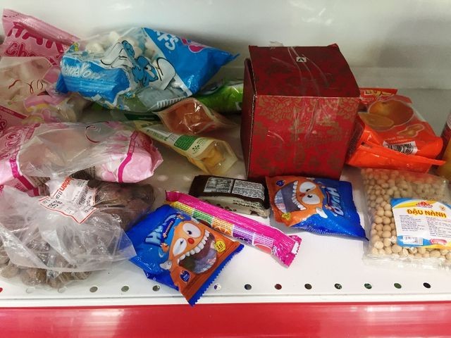 Người dân tiếp tục khui hàng hóa “vô tội vạ” và trộm cắp khi đến Auchan - ảnh 6