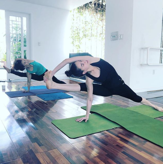 Đăng ảnh tạo dáng yoga độ khó cao, Hồ Ngọc Hà bị chê ‘giống đàn ông’ - ảnh 5