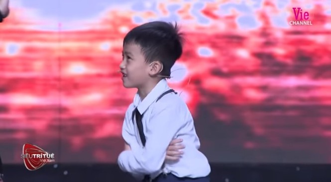 ‘Thần đồng’ 7 tuổi khiến ban giám khảo ‘Siêu trí tuệ Việt Nam’... hoang mang - ảnh 1