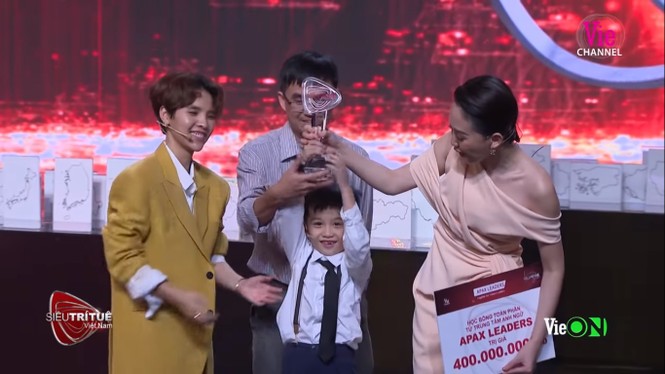 ‘Thần đồng’ 7 tuổi khiến ban giám khảo ‘Siêu trí tuệ Việt Nam’... hoang mang - ảnh 8