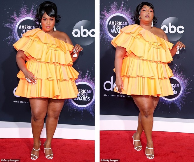 American Music Awards 2019: Dàn mỹ nhân chuộng mốt khoe vòng một - ảnh 5