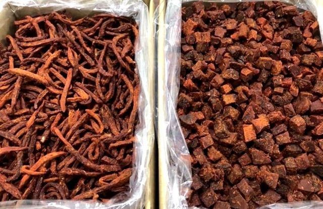 Thịt bò khô 100 ngàn đồng/kg, rùng mình câu trả lời của người bán - ảnh 1